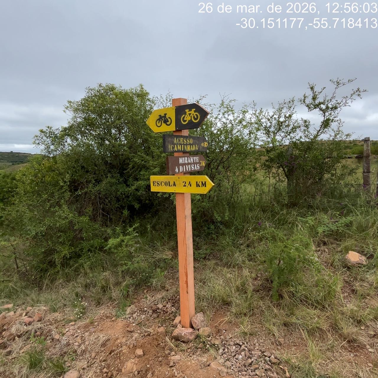 Placa cicloturismo rústica